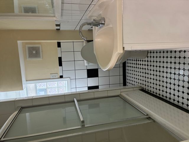 6246 N Oakley Avenue G, Chicago, IL 60659