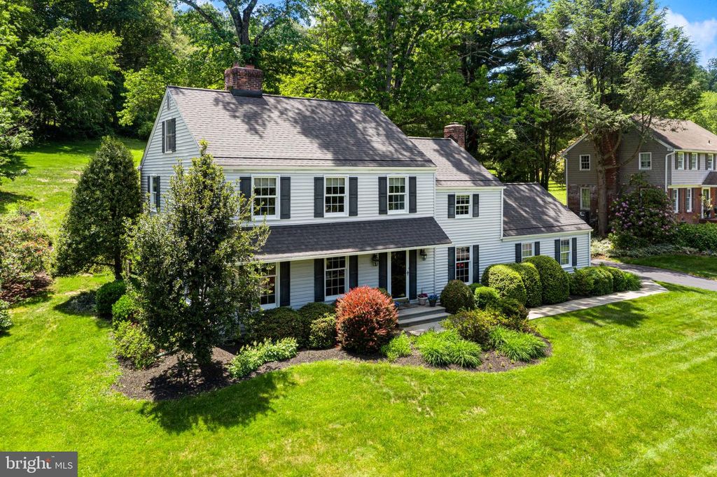 841 BRIARWOOD RD, NEWTOWN SQUARE, PA 19073 — exterior
