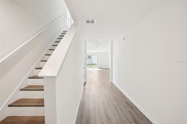 35992 SUNFLOWER HILL DRIVE, Zephyrhills, FL 33541