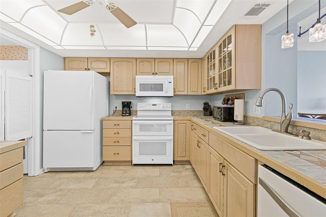 1750 COMMODORE BOULEVARD 2303, Cocoa Beach, FL 32931