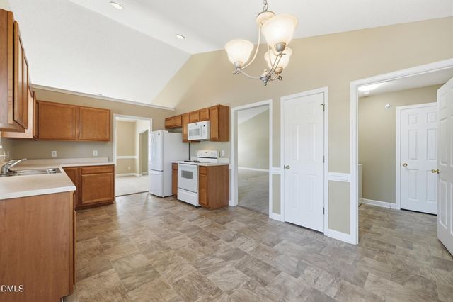 2035 Sweetbay Circle, Burlington, NC 27215