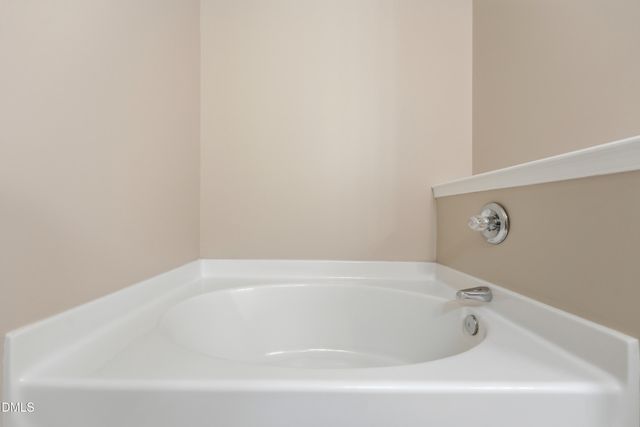 2035 Sweetbay Circle, Burlington, NC 27215