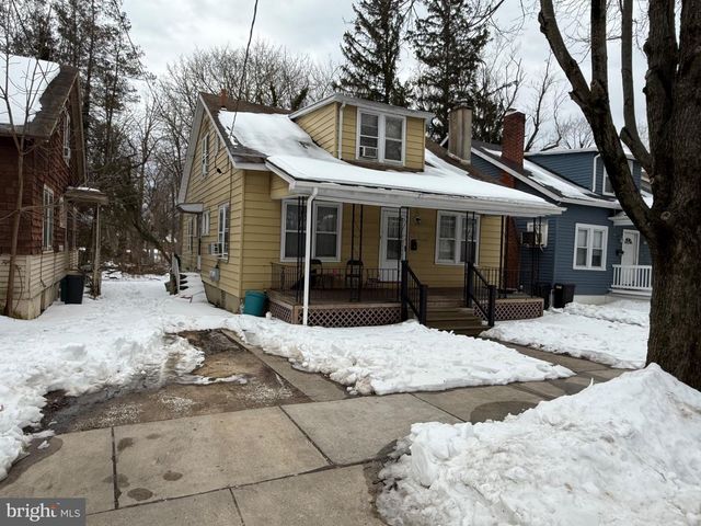 54 MAPLE AVE, Trenton, NJ 08618