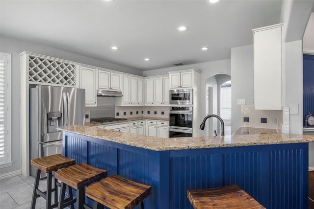 711 Country Meadow Drive, Murphy, TX 75094