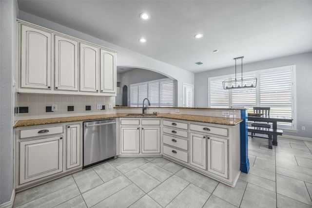 711 Country Meadow Drive, Murphy, TX 75094