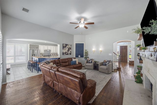 711 Country Meadow Drive, Murphy, TX 75094