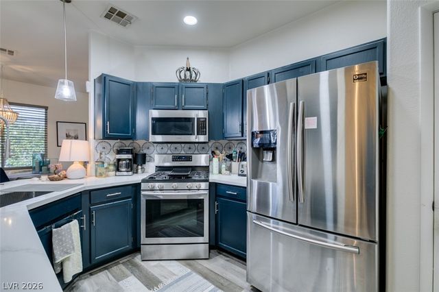 7221 Scenic Desert Court, Las Vegas, NV 89131