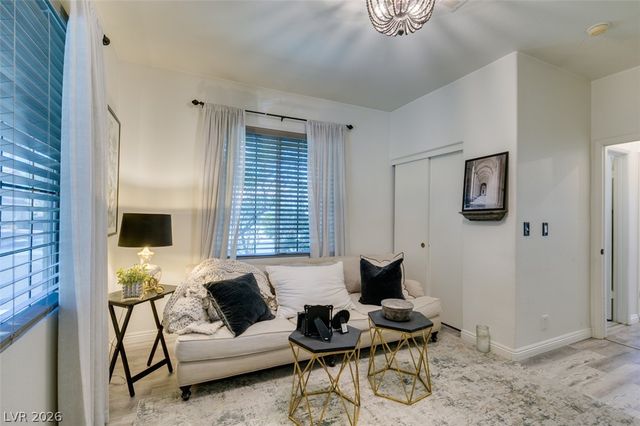 7221 Scenic Desert Court, Las Vegas, NV 89131