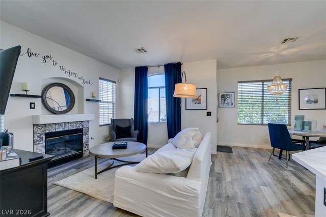 7221 Scenic Desert Court, Las Vegas, NV 89131