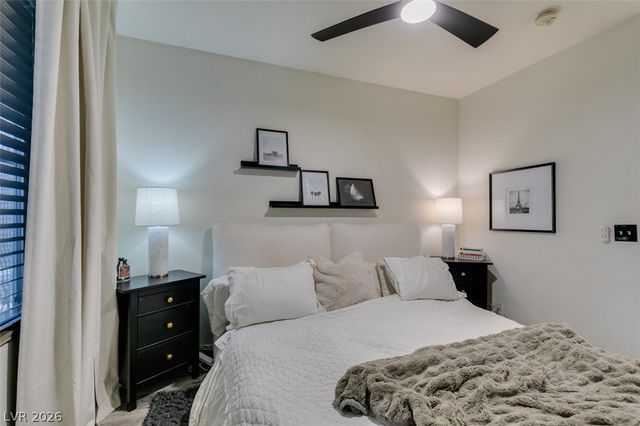 7221 Scenic Desert Court, Las Vegas, NV 89131