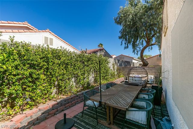 7221 Scenic Desert Court, Las Vegas, NV 89131