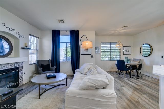 7221 Scenic Desert Court, Las Vegas, NV 89131