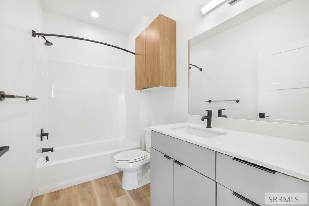 Image 14 of property listing at 525 N 1st Street # B102, Driggs, ID 83422