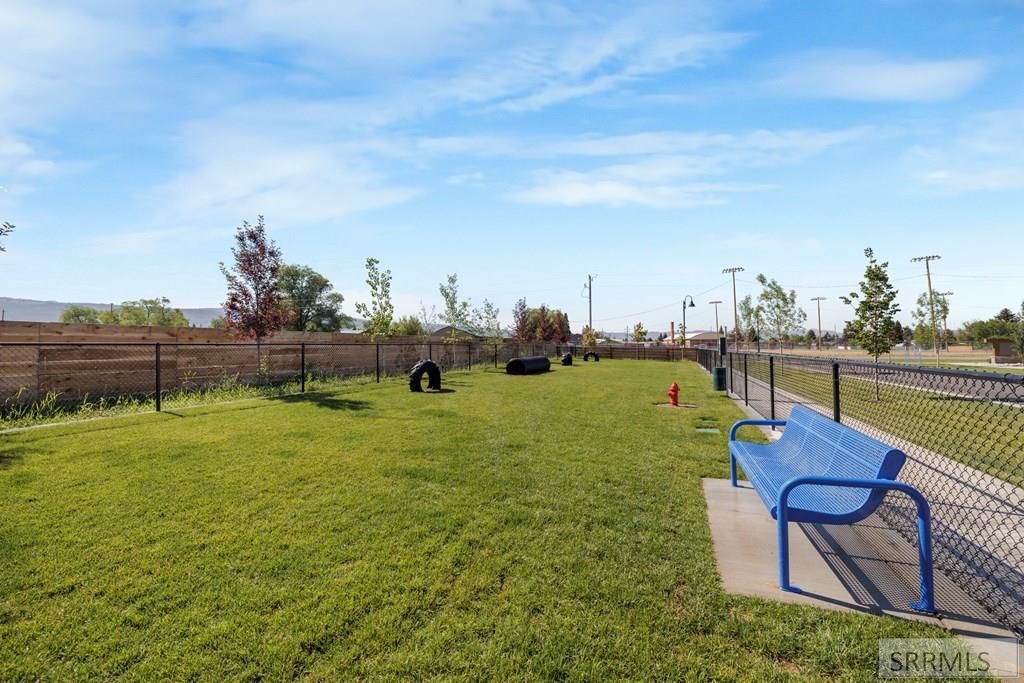 Image 19 of property listing at 525 N 1st Street # B102, Driggs, ID 83422