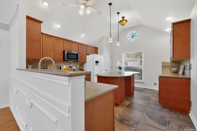 9203 Mirecourt, San Antonio, TX 78250