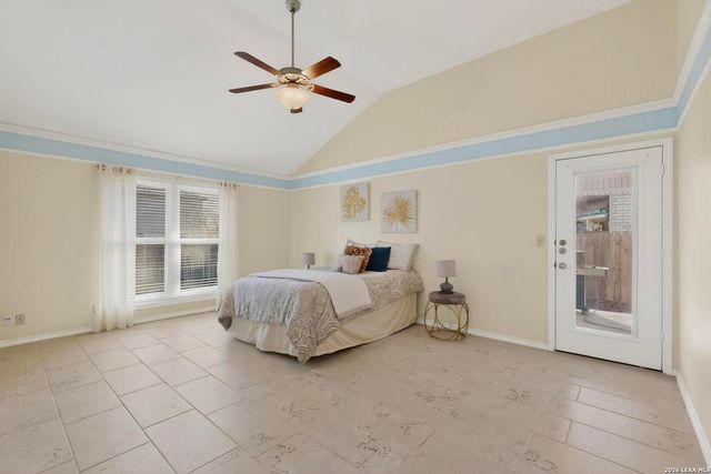 9203 Mirecourt, San Antonio, TX 78250