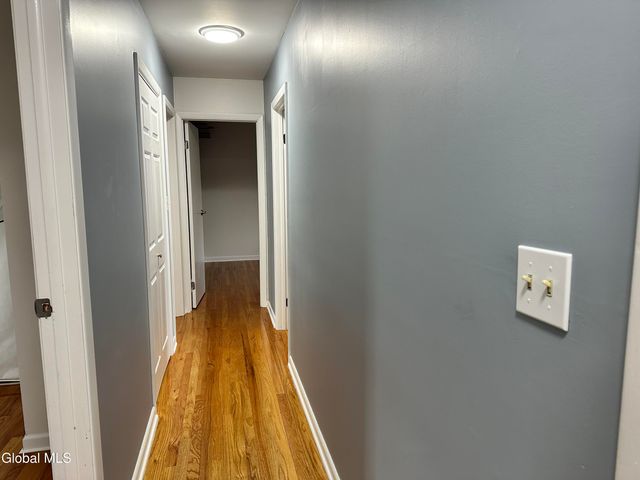 31 Point View Drive, East Greenbush, NY 12061