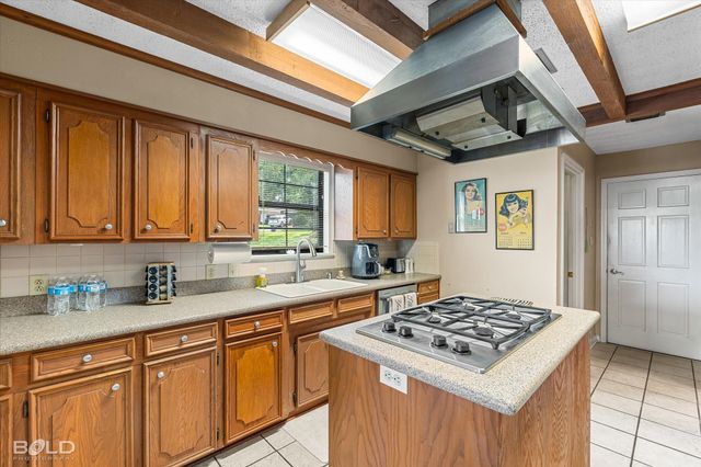 1821 Willow Point Drive, Shreveport, LA 71119