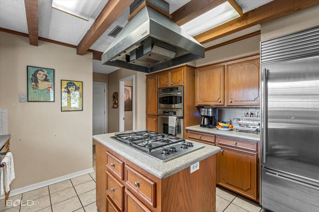 1821 Willow Point Drive, Shreveport, LA 71119