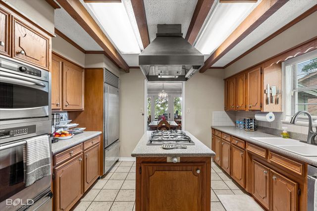 1821 Willow Point Drive, Shreveport, LA 71119