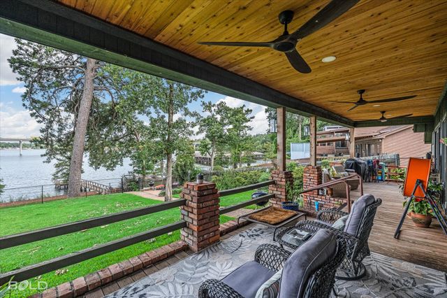1821 Willow Point Drive, Shreveport, LA 71119