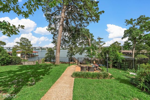 1821 Willow Point Drive, Shreveport, LA 71119