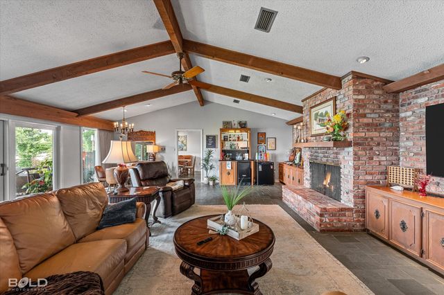 1821 Willow Point Drive, Shreveport, LA 71119