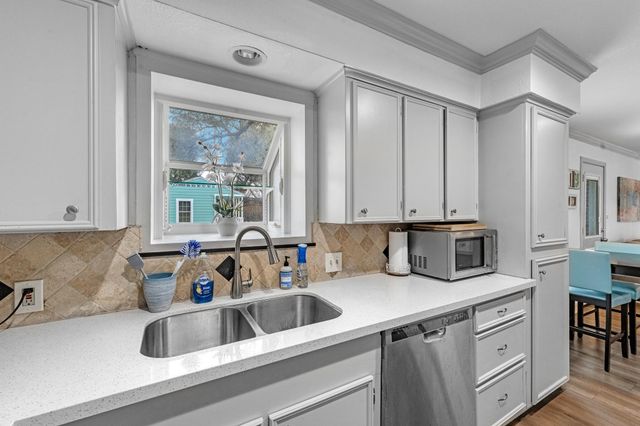 2405 Jacquelyn Drive, Pearland, TX 77581