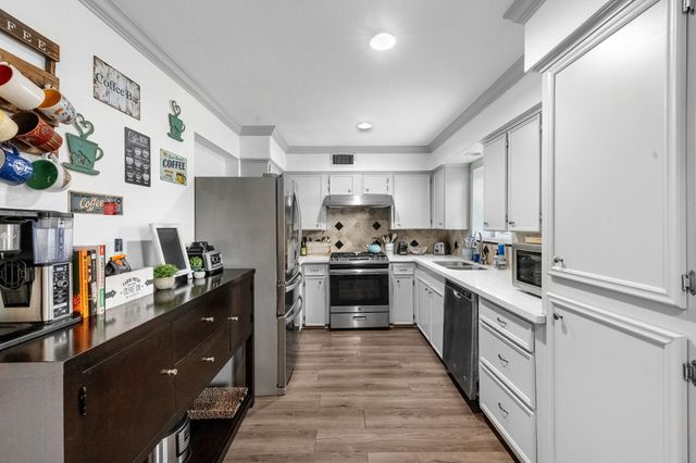 2405 Jacquelyn Drive, Pearland, TX 77581