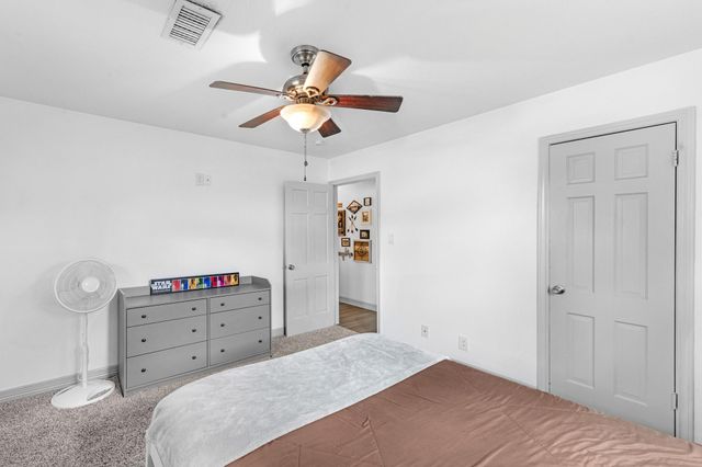 2405 Jacquelyn Drive, Pearland, TX 77581