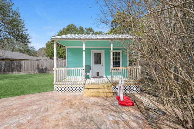 2405 Jacquelyn Drive, Pearland, TX 77581