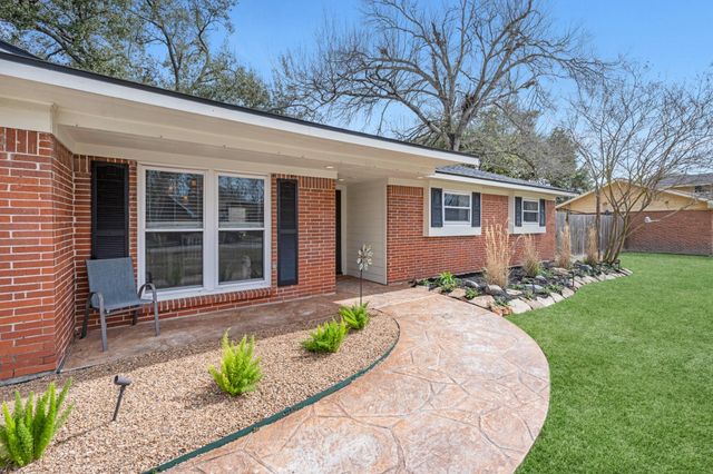 2405 Jacquelyn Drive, Pearland, TX 77581