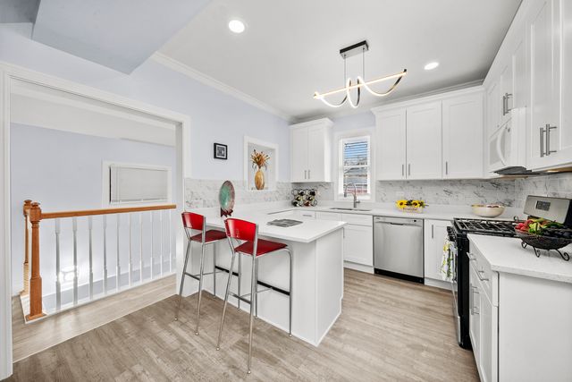 3039 S Kolin Avenue, Chicago, IL 60623
