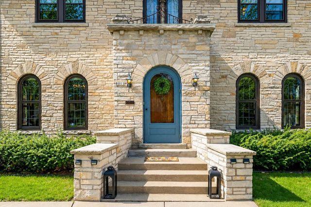 8011 Jackson Park BOULEVARD, Wauwatosa, WI 53213