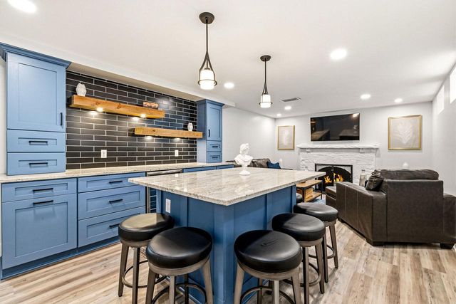 8011 Jackson Park BOULEVARD, Wauwatosa, WI 53213