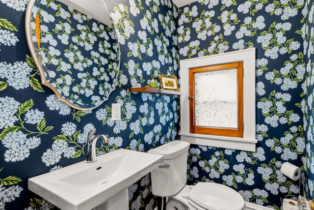 8011 Jackson Park BOULEVARD, Wauwatosa, WI 53213