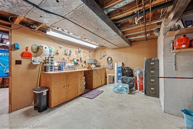 4771 Hatchery Road, Waterford, MI 48329
