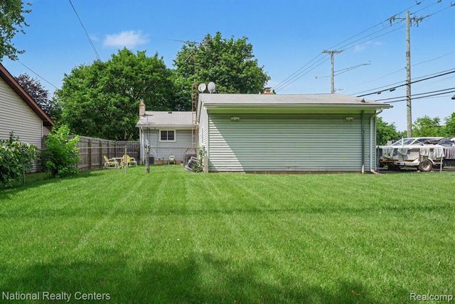 4771 Hatchery Road, Waterford, MI 48329