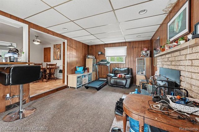 4771 Hatchery Road, Waterford, MI 48329