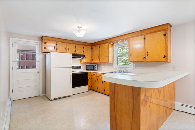 79 Maple Street, Somersworth, NH 03878