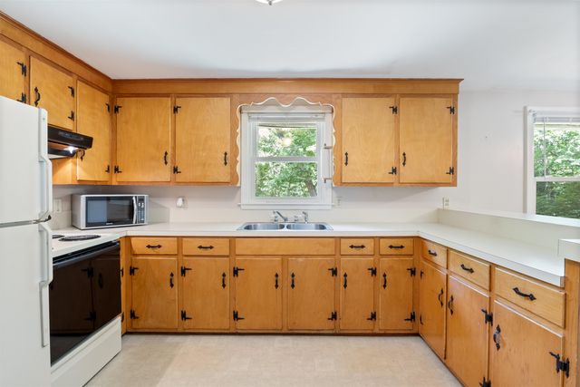 79 Maple Street, Somersworth, NH 03878