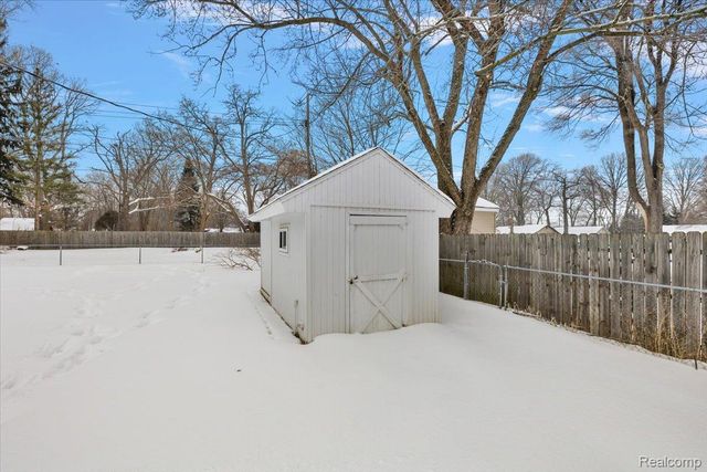 2657 Walnut Road, Auburn Hills, MI 48326