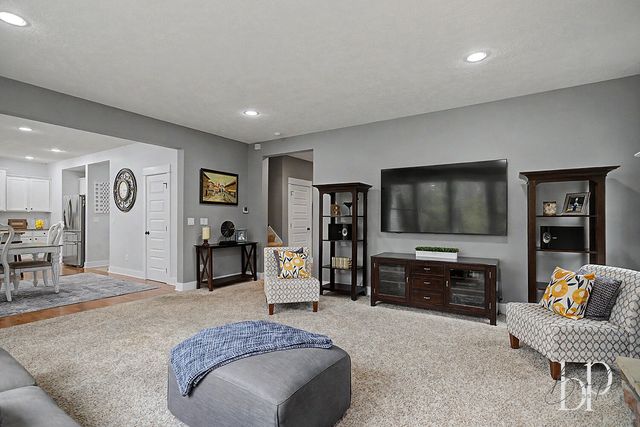 14282 Mackinaw Trail, Grand Haven, MI 49417