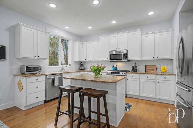 14282 Mackinaw Trail, Grand Haven, MI 49417