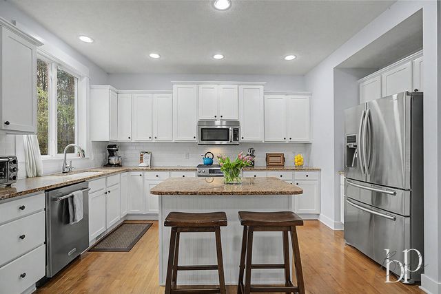 14282 Mackinaw Trail, Grand Haven, MI 49417
