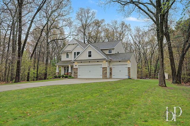 14282 Mackinaw Trail, Grand Haven, MI 49417