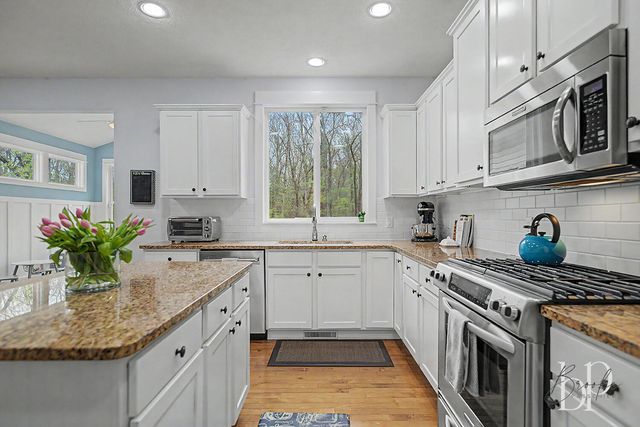 14282 Mackinaw Trail, Grand Haven, MI 49417