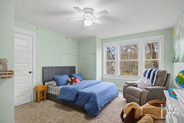 14282 Mackinaw Trail, Grand Haven, MI 49417