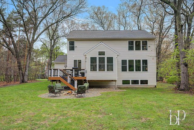 14282 Mackinaw Trail, Grand Haven, MI 49417