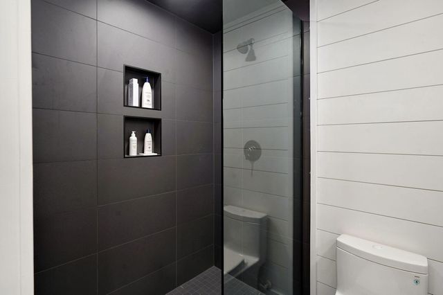 1527 N Edgemont Circle, Springfield, MO 65802